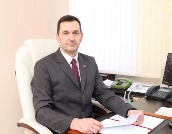 Игорь Генец