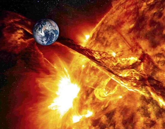 вспышка на солнце