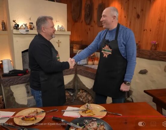 Юрий Караев