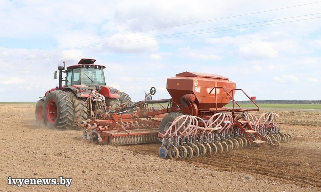 посевная в Ивьевском районе