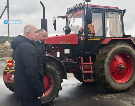 Юрий Караев