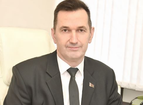 Игорь Генец