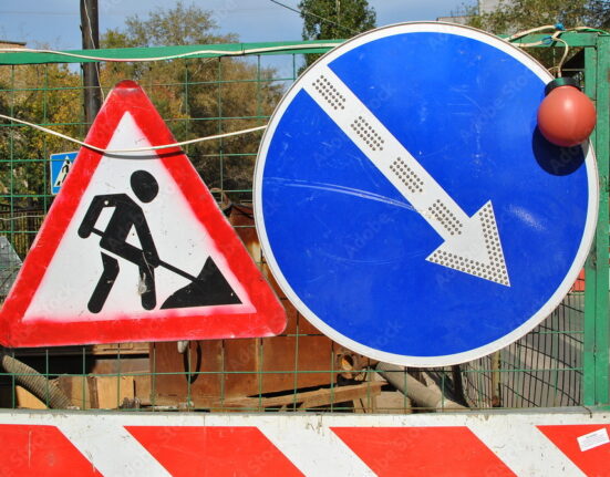 знак ремонт дороги