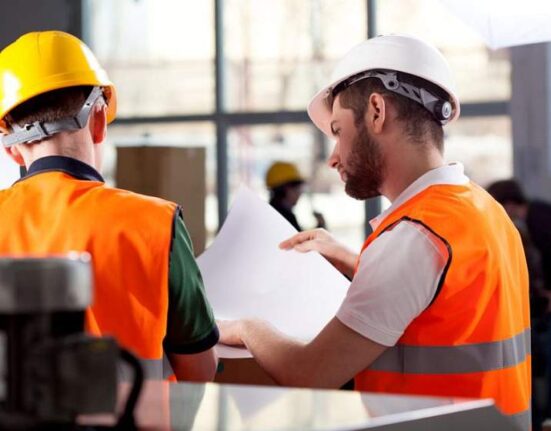 работа на стройке