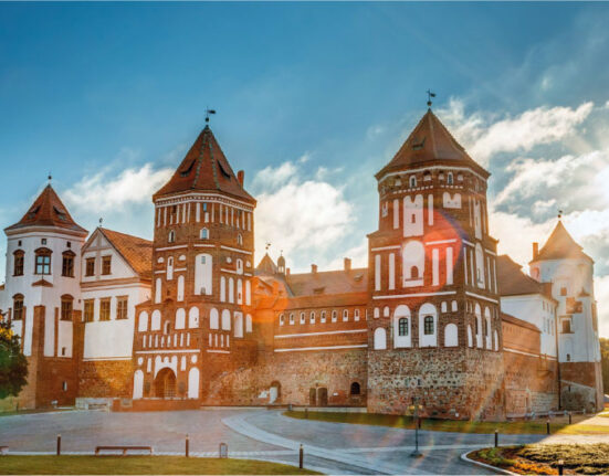 мирский замок