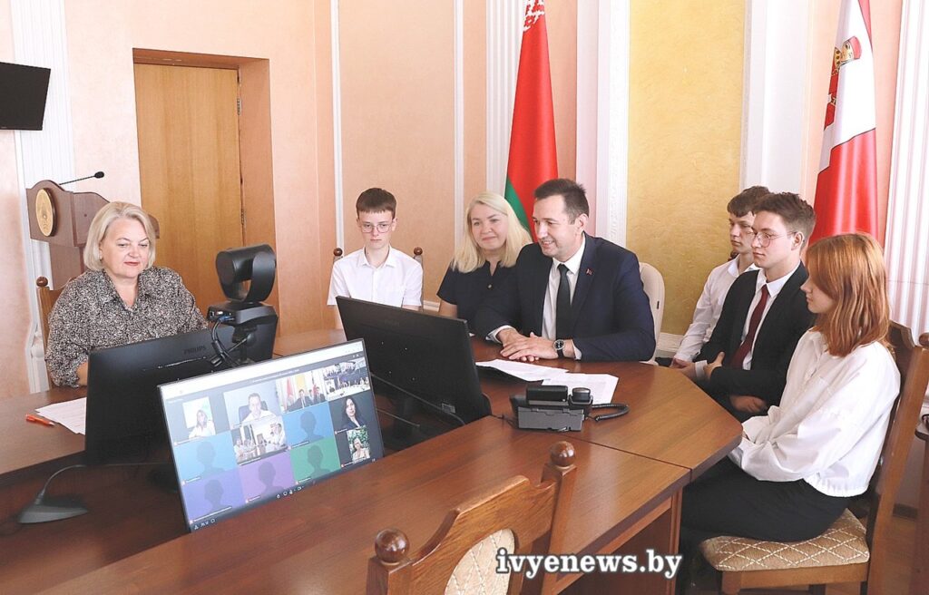 в космос со своим помидором, Ивье