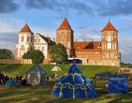 мирский замок