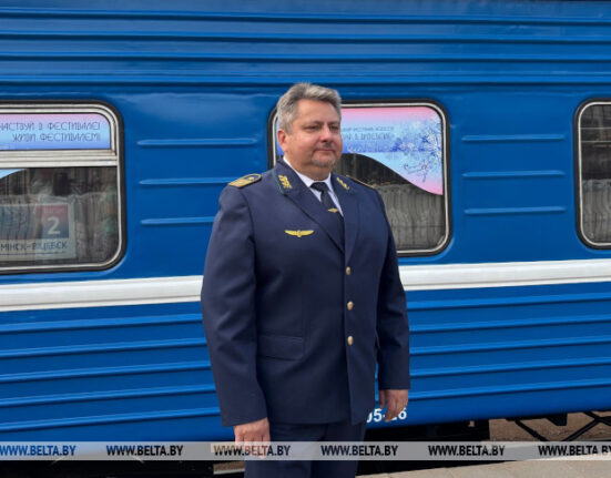 презентация локомотива к Славянскому базару