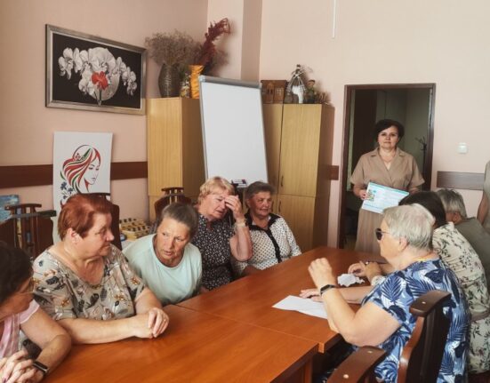 урок финансовой грамотности для пожилых в Ивьевском ТЦСОН