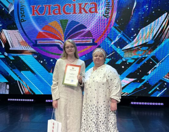 Ивьевчанка Ксения Романюк на отборе конкурса "Живая классика"