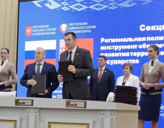 Ивье и Бахчисарай подписали соглашение во время форума регионов Беларуси и России