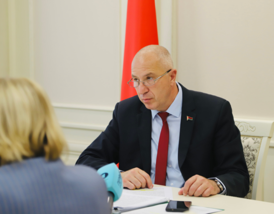 Юрий Караев