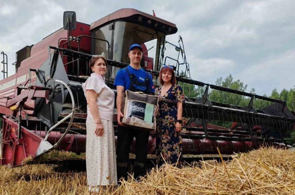 лесхоз помогает на жатве