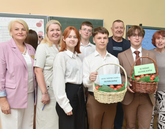 меропритие в Ивье "В космос со своим помидором"