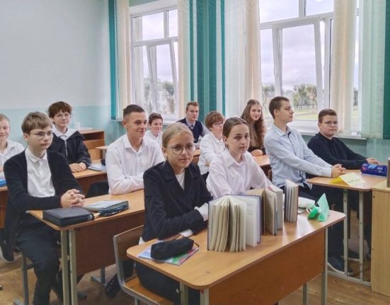 учащиеся гимназии №1 г.Ивье