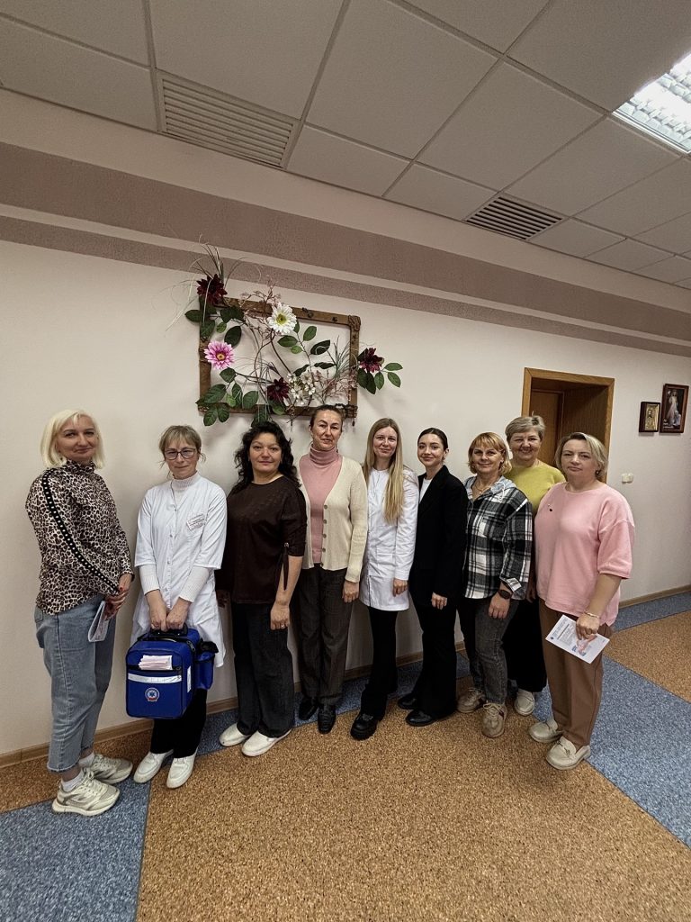Ивьевские медики и сотрудницы Ивьевского РЭС