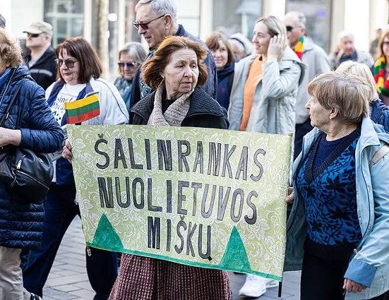 ПОЛИГОН КАПЧЯМЕСТИС: вместо заповедных лесов и прав человека
